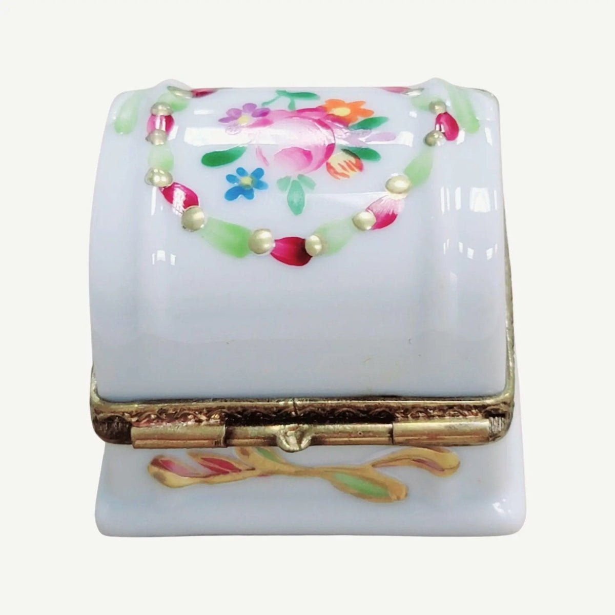 White Chest Roses Locket Clasp Box, view 8