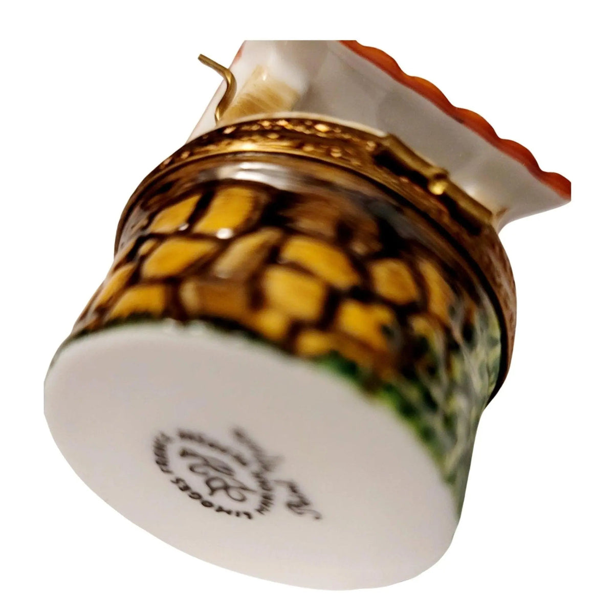 Every brushstroke by hand on the Wishing Well Limoges box from France