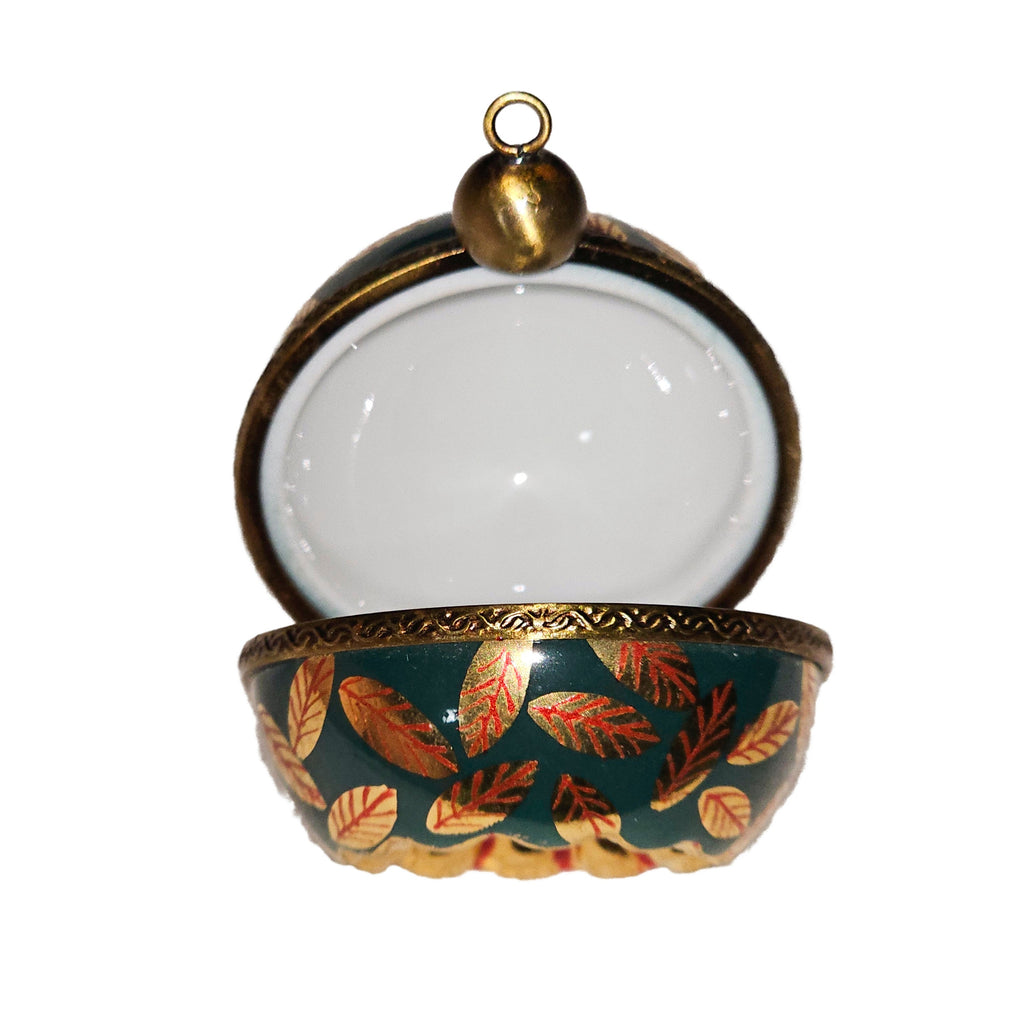 Hanging Green Ornament with Elegant Leaf Christmas Design, view 2