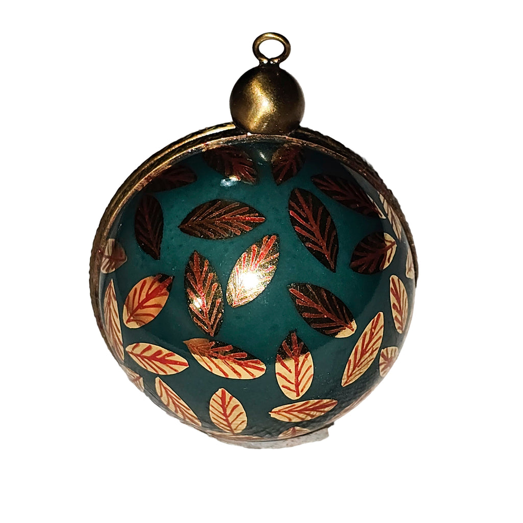 Hanging Green Ornament with Elegant Leaf Christmas Design, view 3