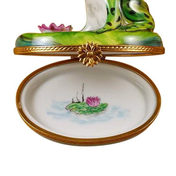 Frog With Crown Limoges Box for Whimsical Collectors, view 2