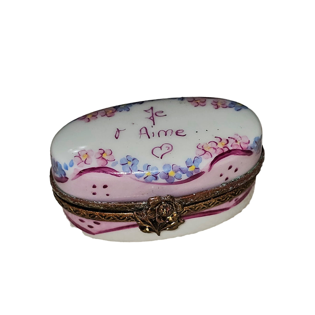 Je Aime Light Pink Oval Limoges Box, a hand-painted Limoges porcelain gift