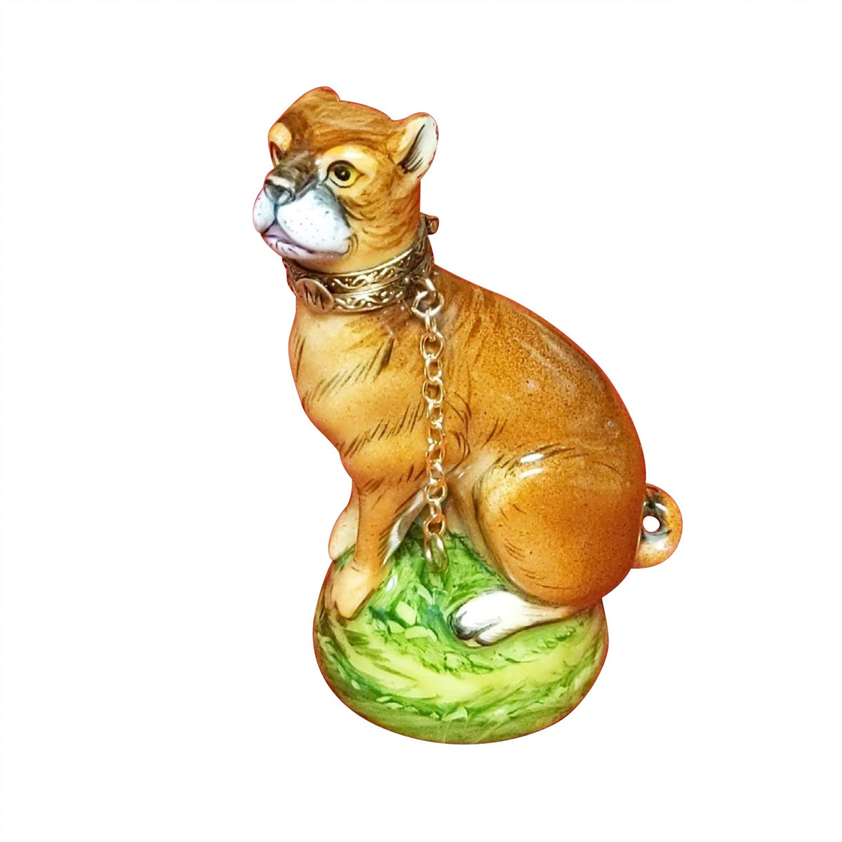 Boxer on Green Base, view 3