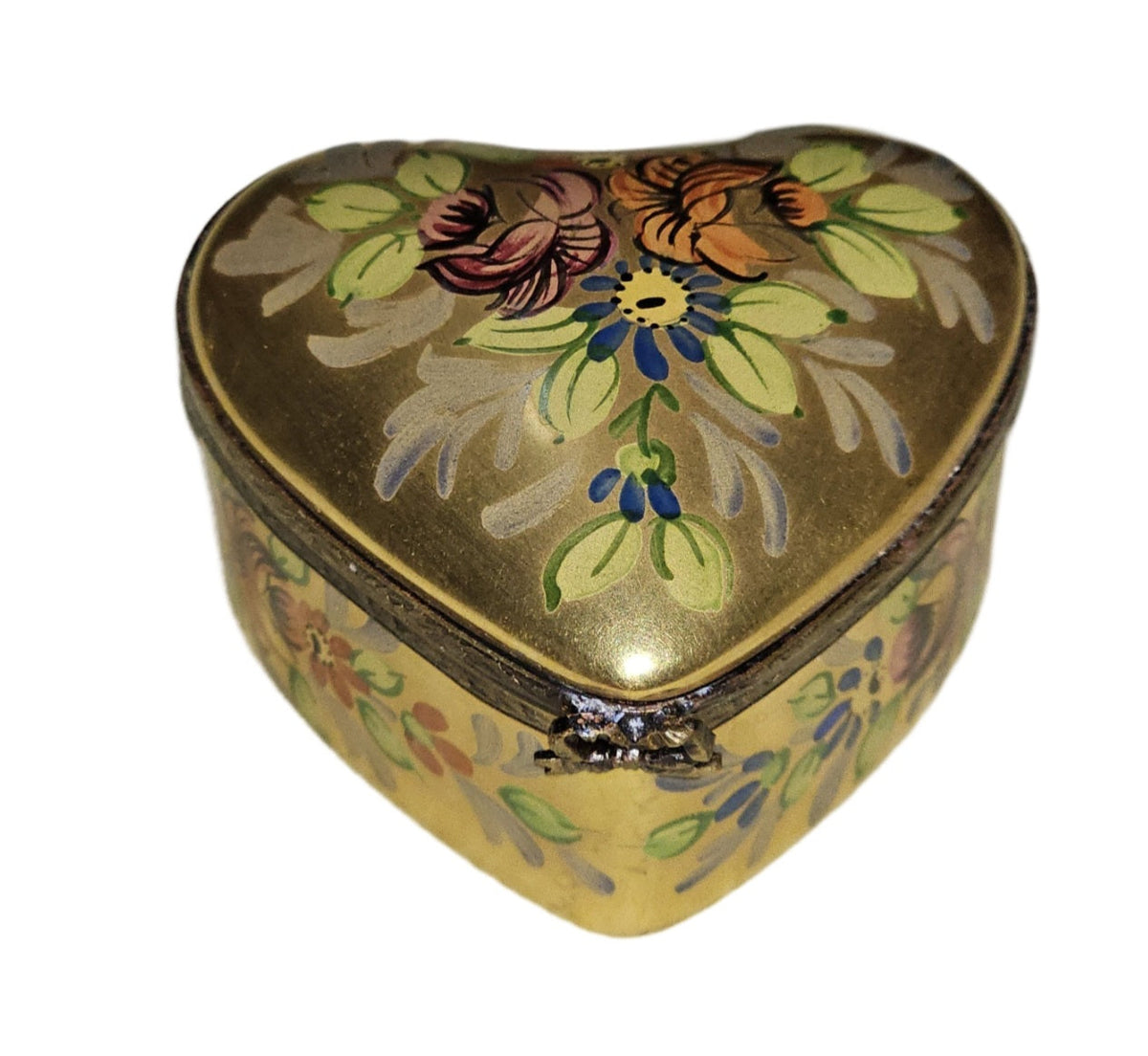 Gold Heart w Flowers Dusty Roses Box, a hand-painted Limoges porcelain gift