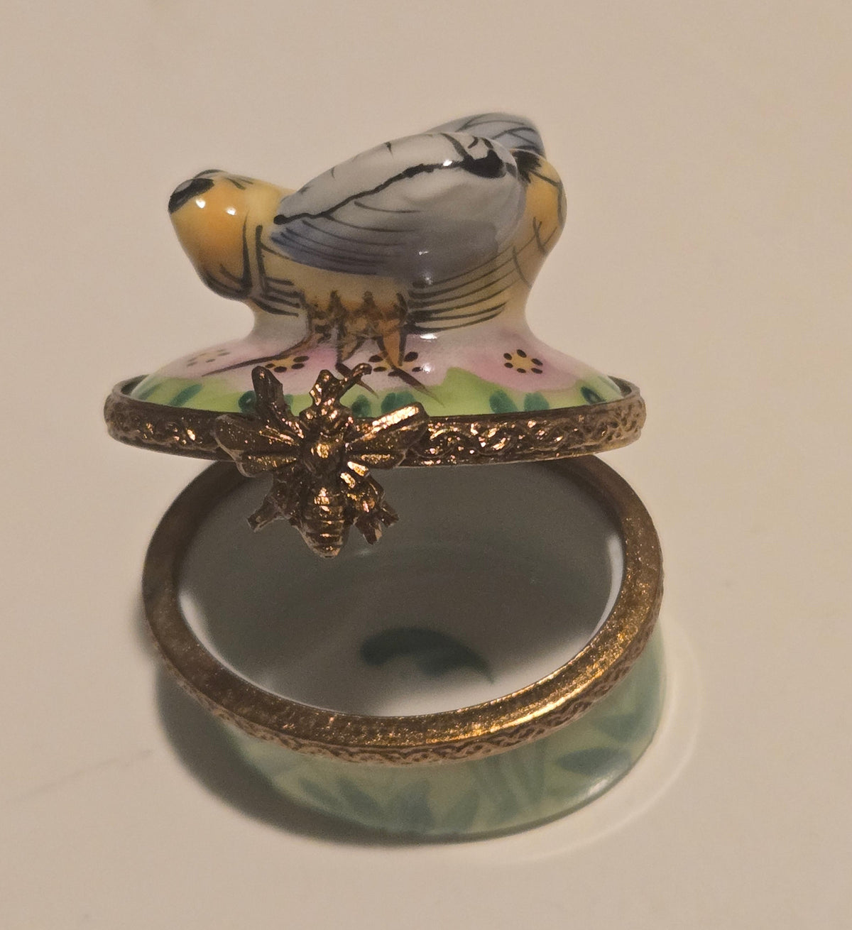 Mini Bee Limoges Box for Collectors, view 3