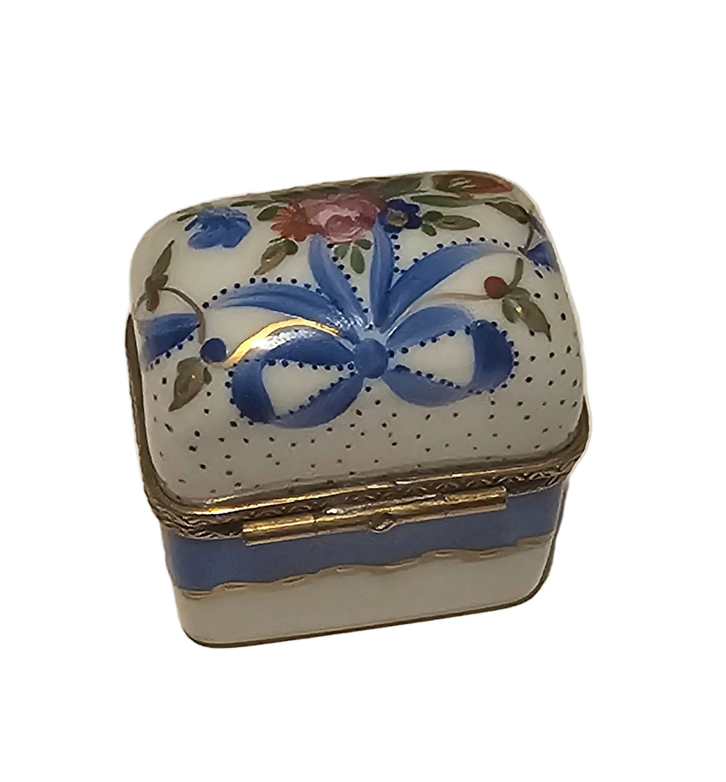 Madame Pompadour Double Perfume Porcelain Art Limoges Box, view 4