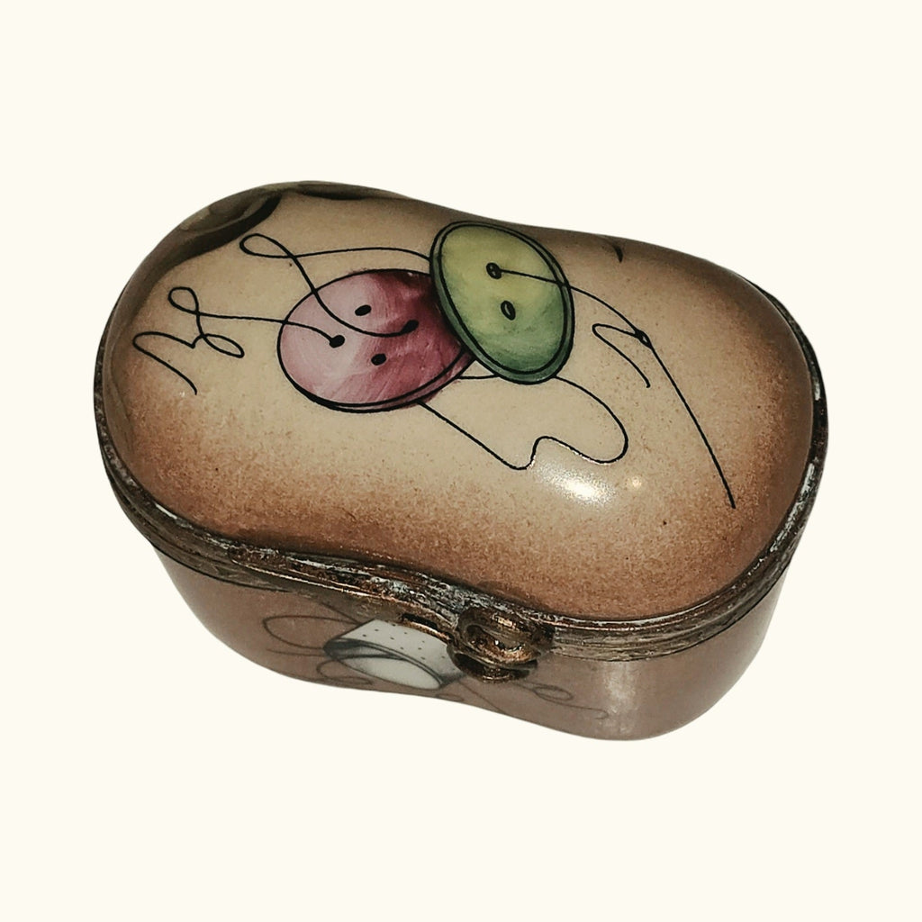 Sewing Box w Thimbles, view 4