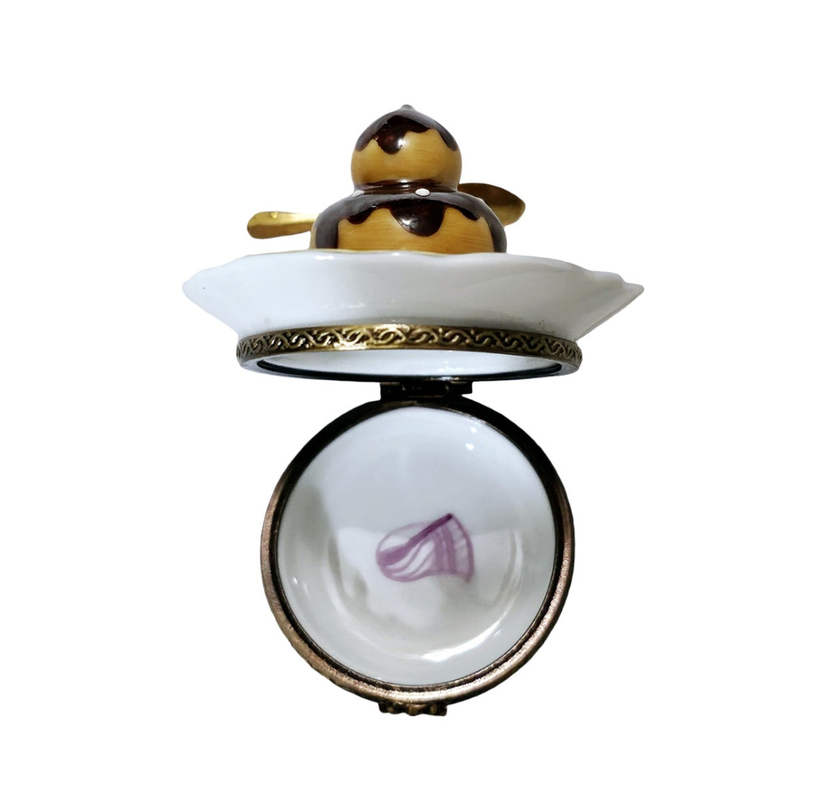 Cream Puff Pastry Delight for Dessert Lovers, view 2