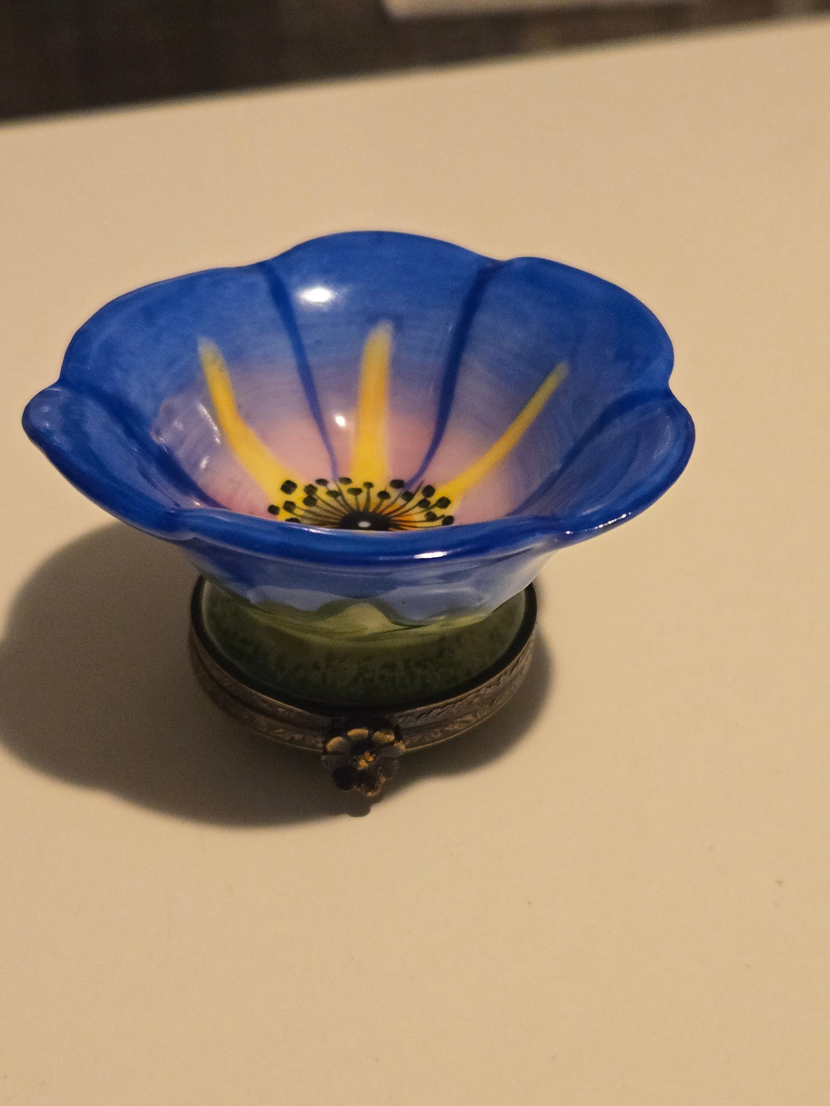 Large Blue Open Flower w Bee, view 3