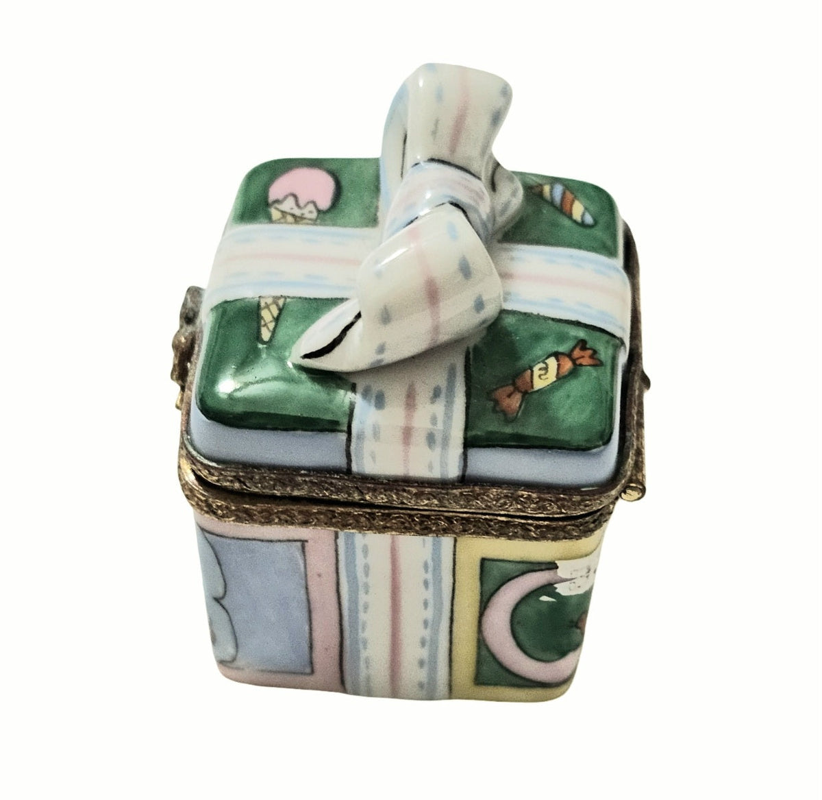 Charming Baby Gift Box Keepsake, a hand-painted Limoges porcelain gift