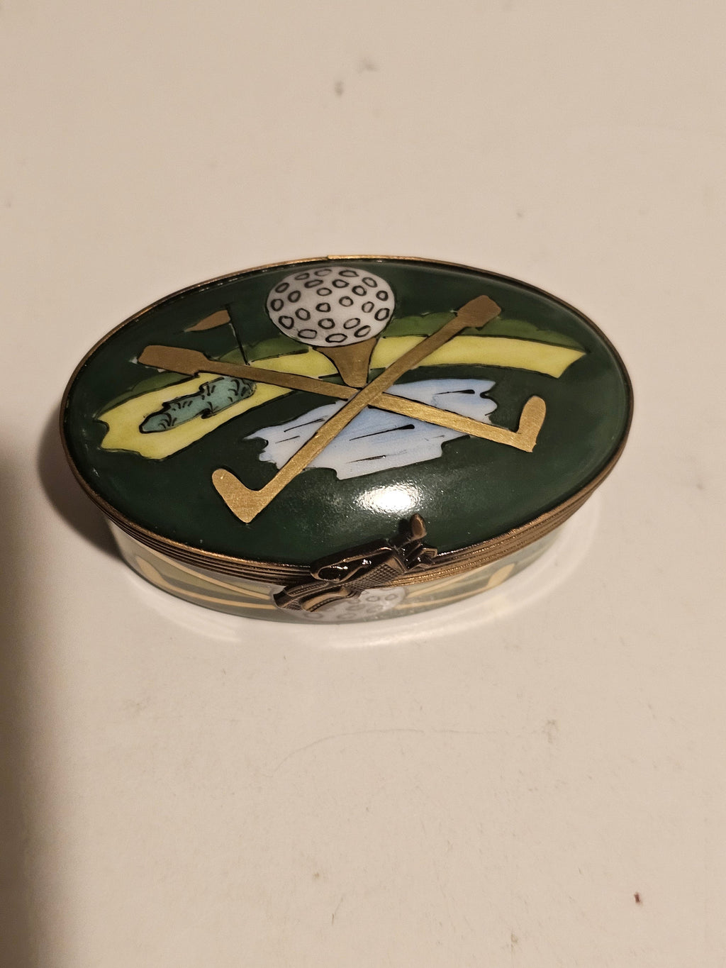 Oval Green Golf for Enthusiasts Limoges Box, view 3