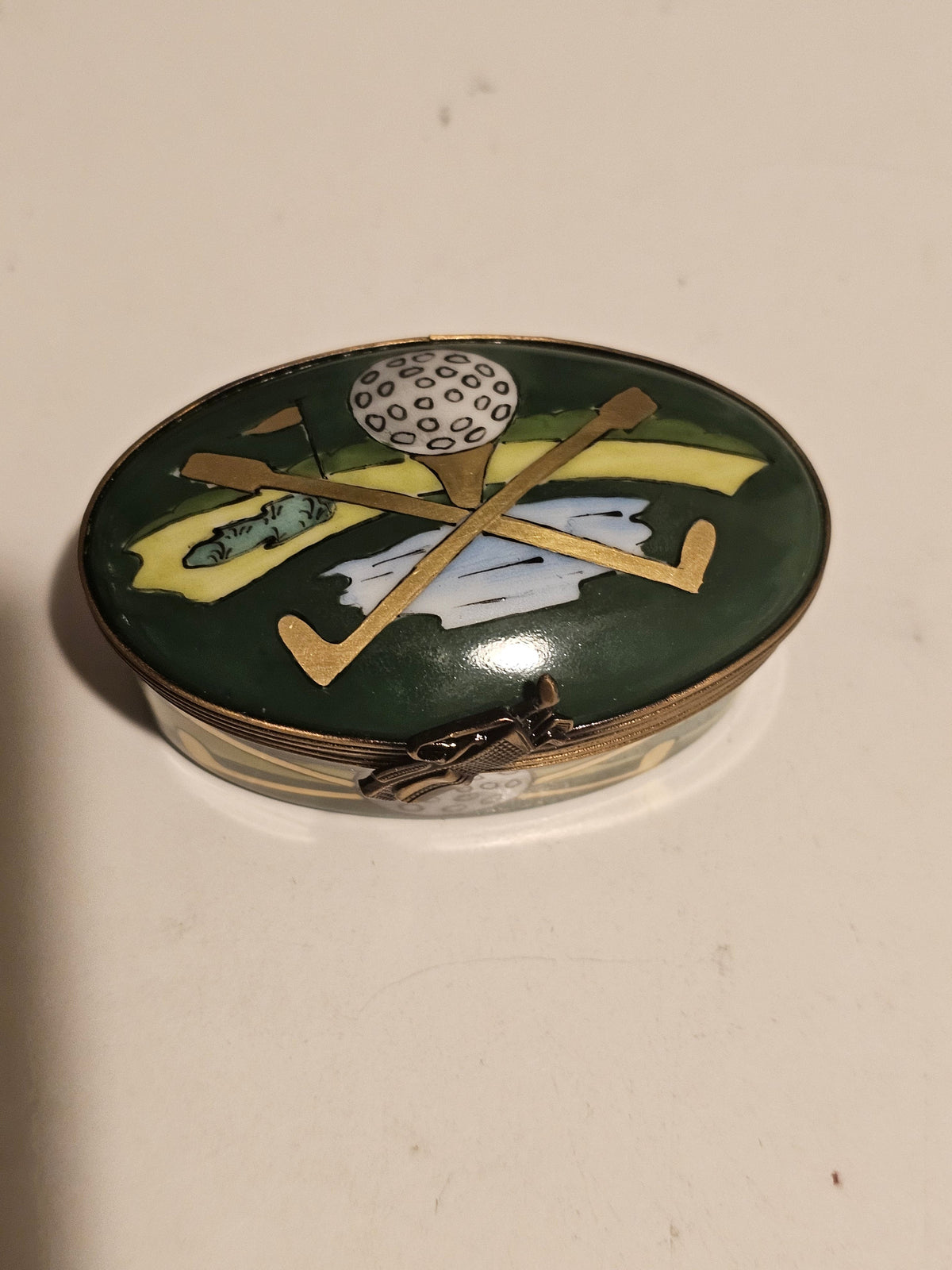 Oval Green Golf for Enthusiasts Limoges Box, view 3