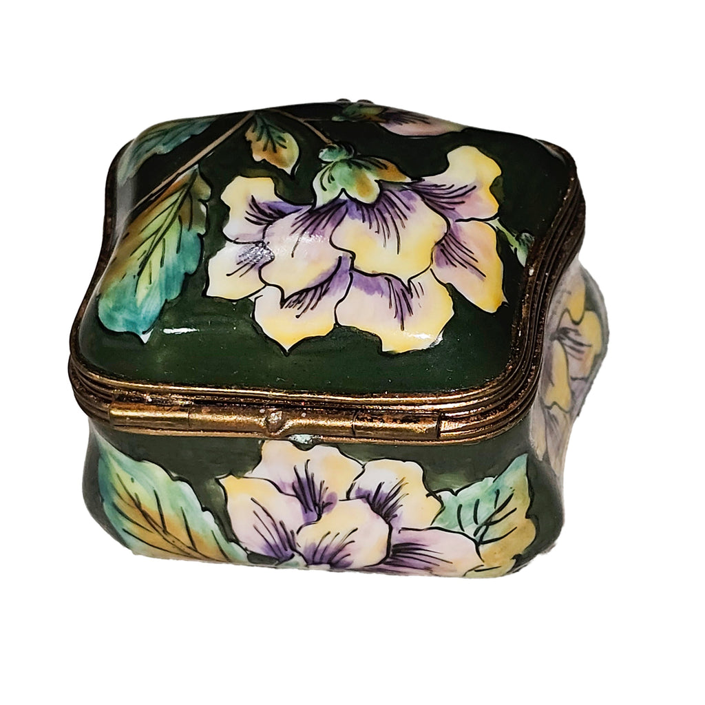 Scalloped Green w Painted Flowers Hibiscus Limoges Box, view 3