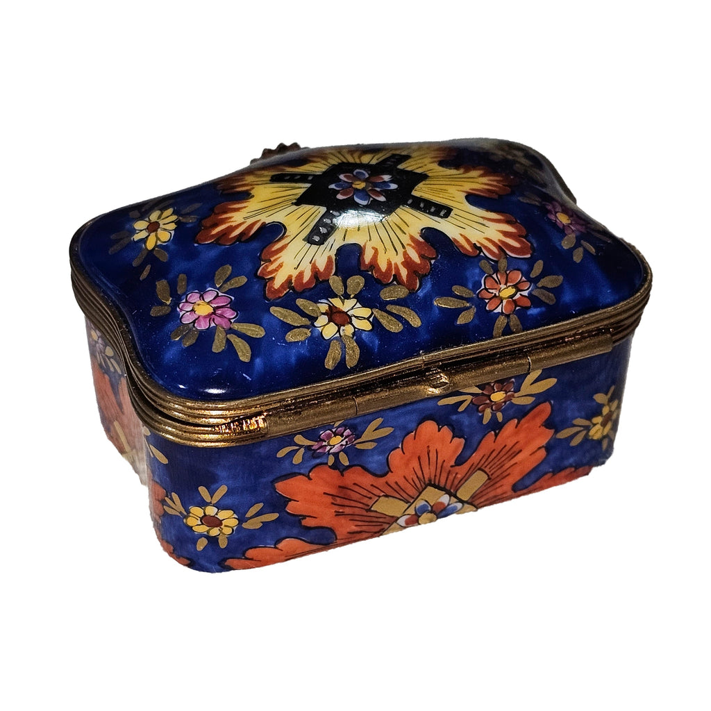 Sunburst Scalloped Shaped on Dark Blue Limoges Box, view 2