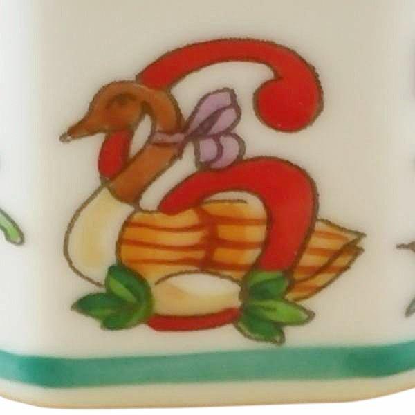 Twelve Days of Christmas Limoges Box with Removable Wreath, view 15